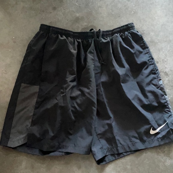 Nike Dri-Fit Men’s Lined Shorts Size L - Picture 1 of 3